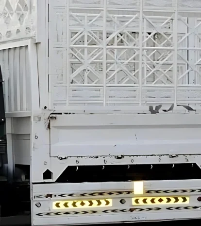 7 ton pickup for rent in dubai